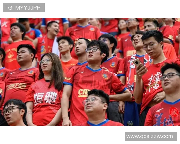 足球明星保温杯热销背后的故事与球迷情缘解析 足球明星保温杯热销背后的故事与球迷情缘解析